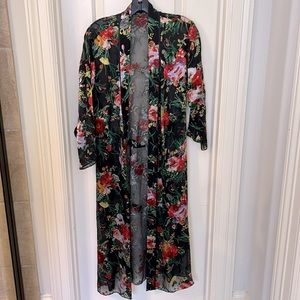 Alice & Olivia silky floral long Kimono.